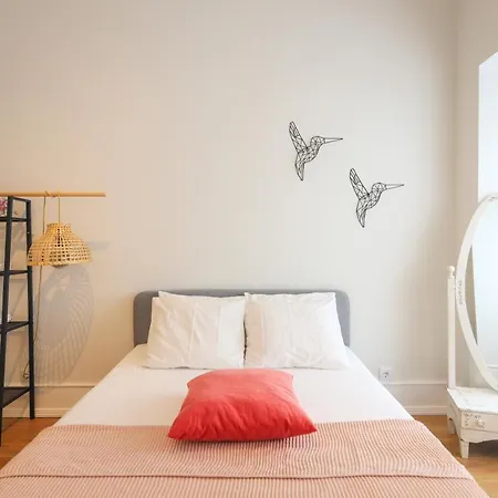 Apartment Bright 2, Fully Renovated In Center *