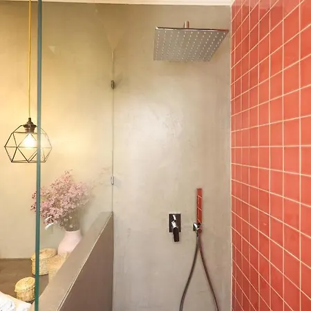 Apartment Bright 2, Fully Renovated In Center Lissabon
